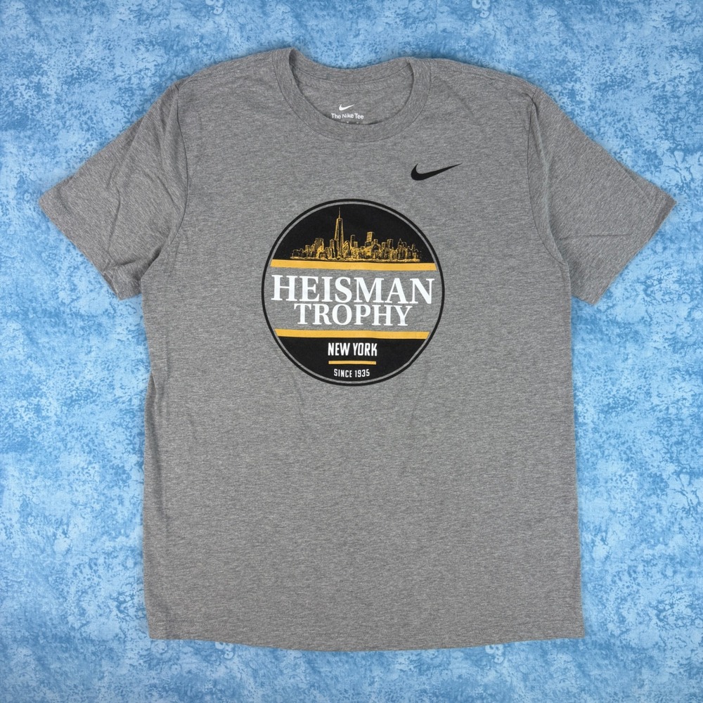 Nike Heisman Trophy New York Graphic T-Shirt Mens Medium Gray Short Sleeve Tee